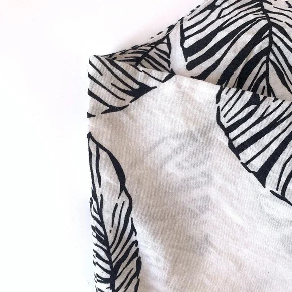 Jumpsuit Tropical Black White Strappy Wide Leg Linen Look Casual Summer Sz M/L - Picture 8 of 9